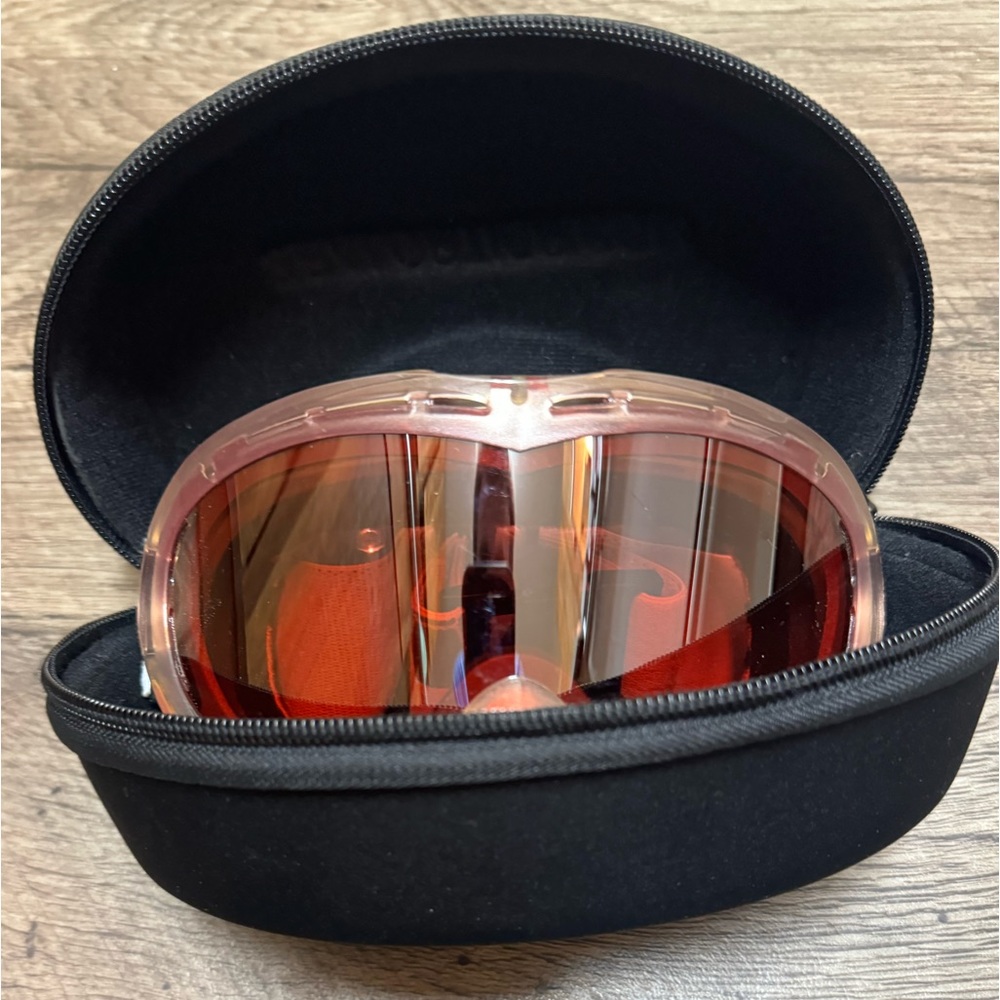 Zeal Optics Aspect Ski/Snowboard Goggles Cheetah Print Amber Lens With Case